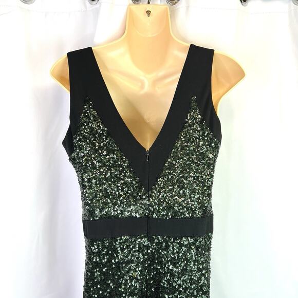 Badgley Mischka Green Sequin black Gown Size 6 V back Designer Formal - Picture 10 of 16